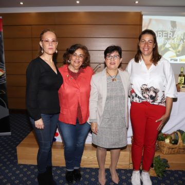 Expertas en mujer rural y soberanía alimentaria vinculan en Lanzarote el ecofeminismo y la economía de los cuidados