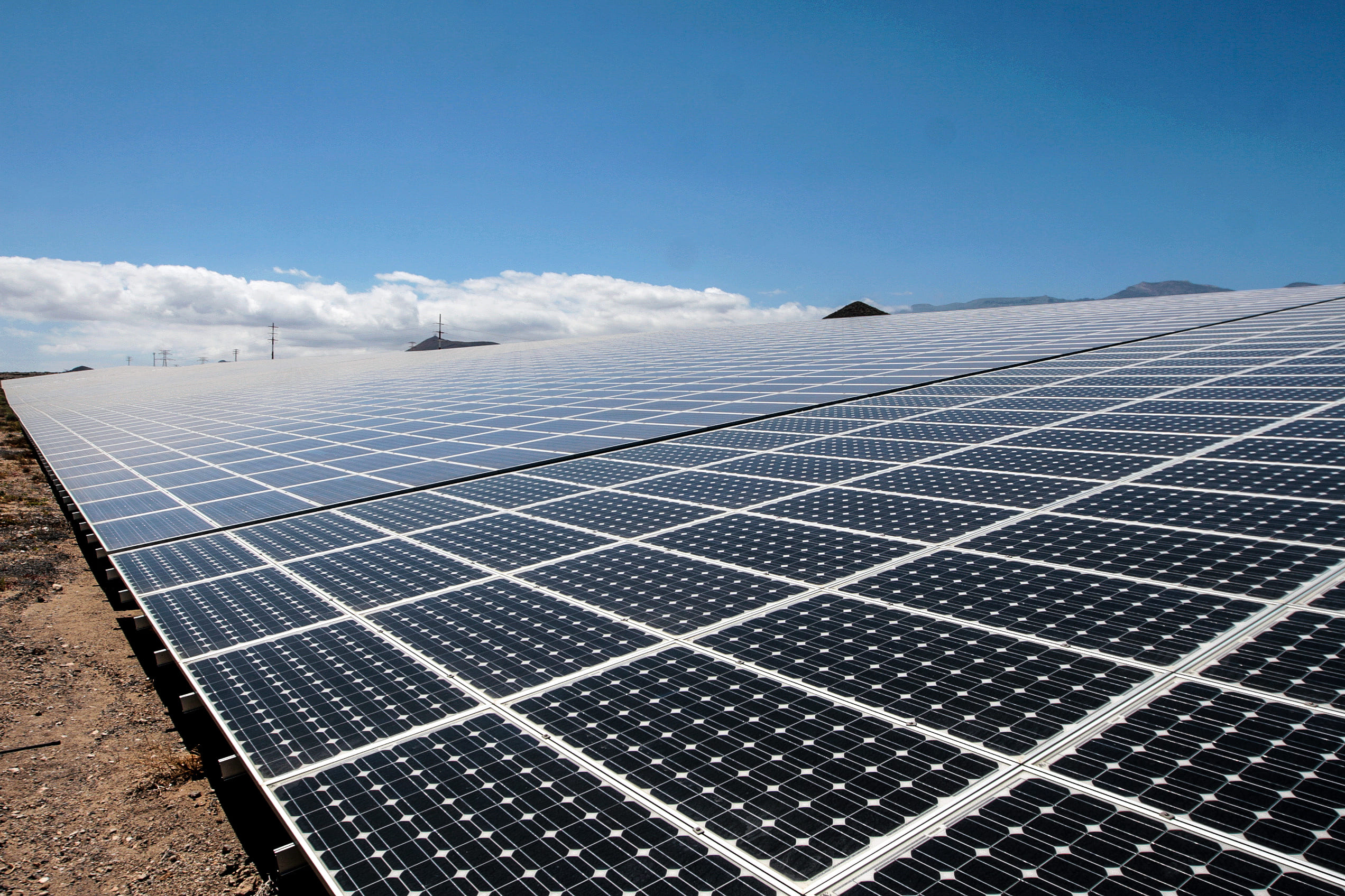 Transición Ecológica aprueba 41 proyectos de eólica y fotovoltaica de las convocatorias EOLCAN y SOLCAN
